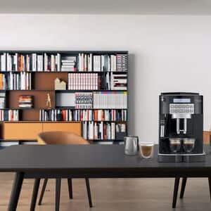 ECAM22.320.B Magnifica S Automatic coffee maker