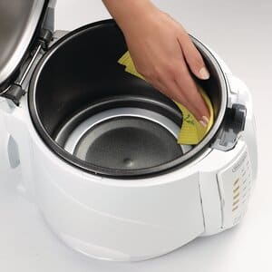 Cool Touch Deep Fryer 2.2 lb - D677UX