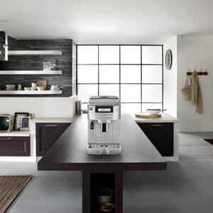 Expresso broyeur Magnifica S ECAM22.340.SB