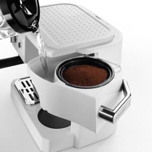 【中古良品】DeLonghi BCO410J-W WHITE コーヒーメーカー Amazon | DeLonghi コンビコーヒーメーカー ホワイト BCO410J-W