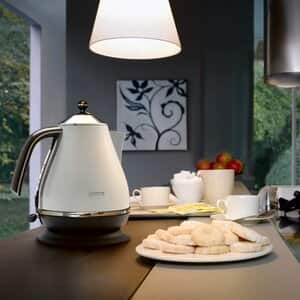 Icona Classic Kettle White