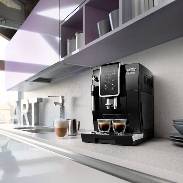 Dinamica Automatic coffee machine ECAM350.15.B  Lifestyle