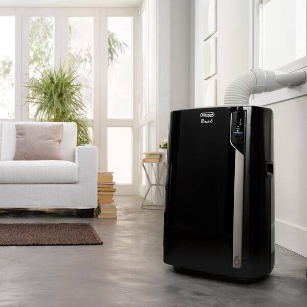 Portable Air Conditioner 700 sq ft De Longhi