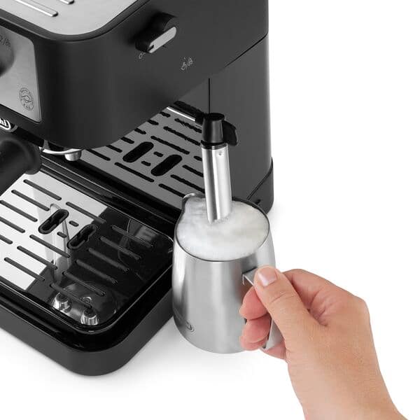 Tiny Espresso Maker Fits in the Palm of Your Hand