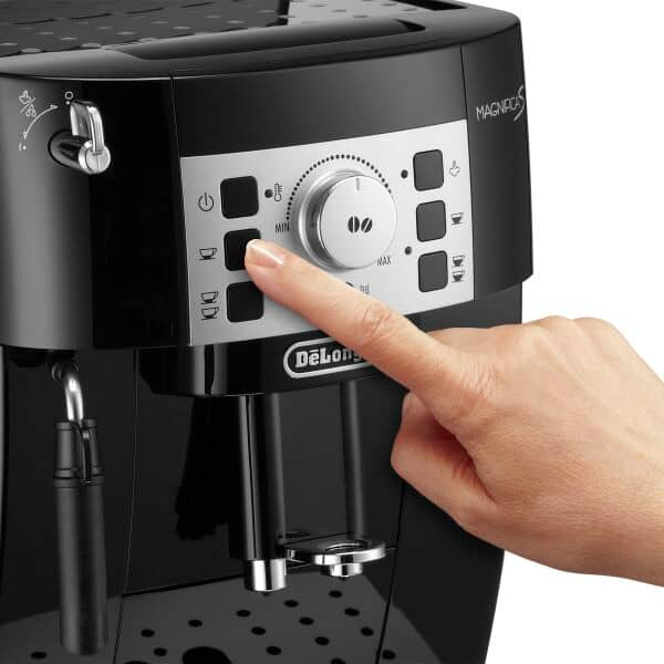 ECAM22.110.B Magnifica S Automatic coffee maker | De'Longhi