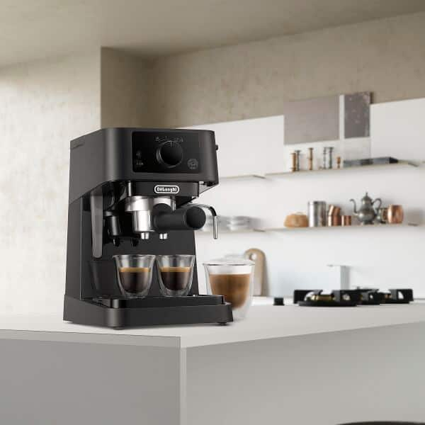 EC235.BK Stilosa Manual espresso maker | De'Longhi International