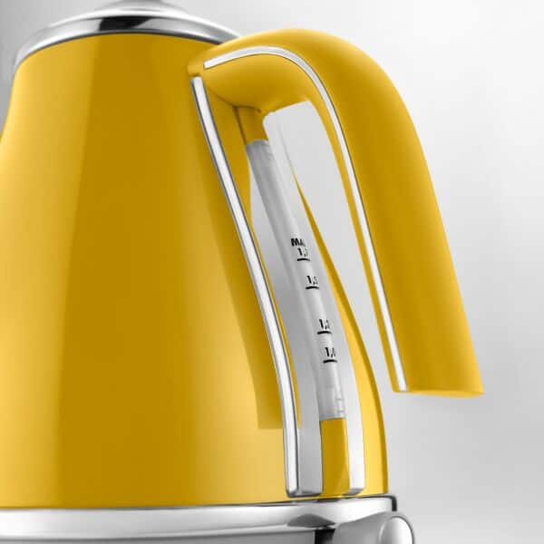 DeLonghi DeLonghi electric kettle Aikona Capitals New York yellow