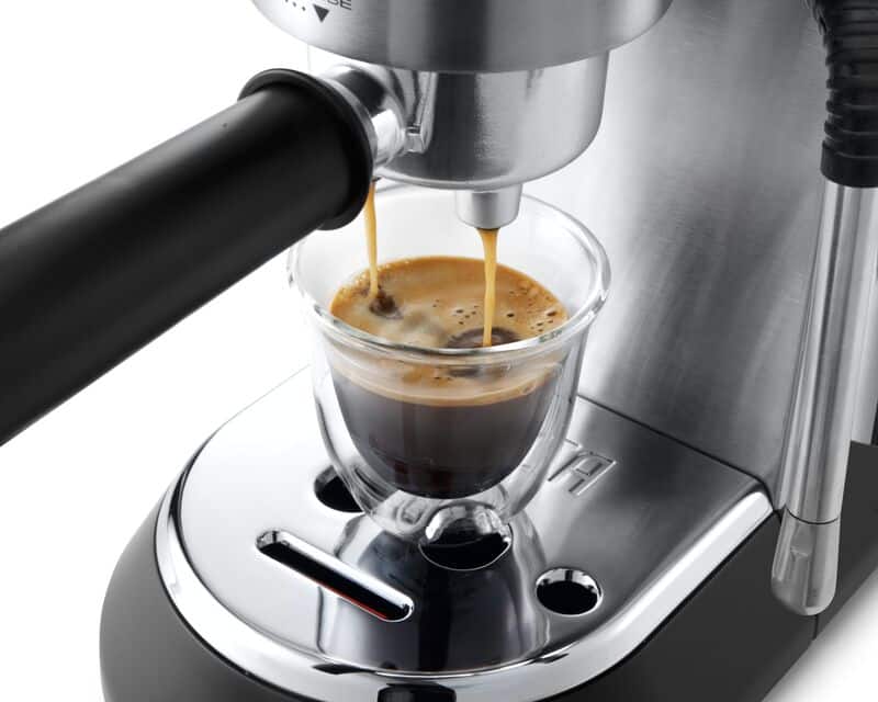 【美品・付属品多数】De’Longhi デディカEC680M＋ラテアート用ツール 美品・付属品多数】De'Longhi デディカEC680M＋ラテアート用