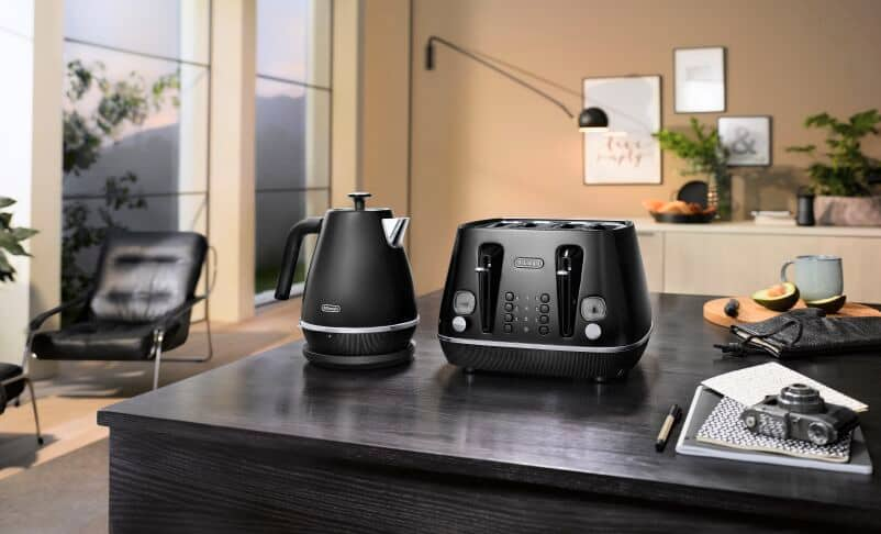 CTIN4003.BK Distinta Moments Toaster