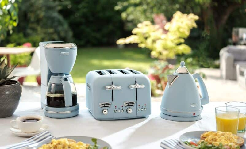 CT04.AZ Argento Flora Toaster De Longhi UK