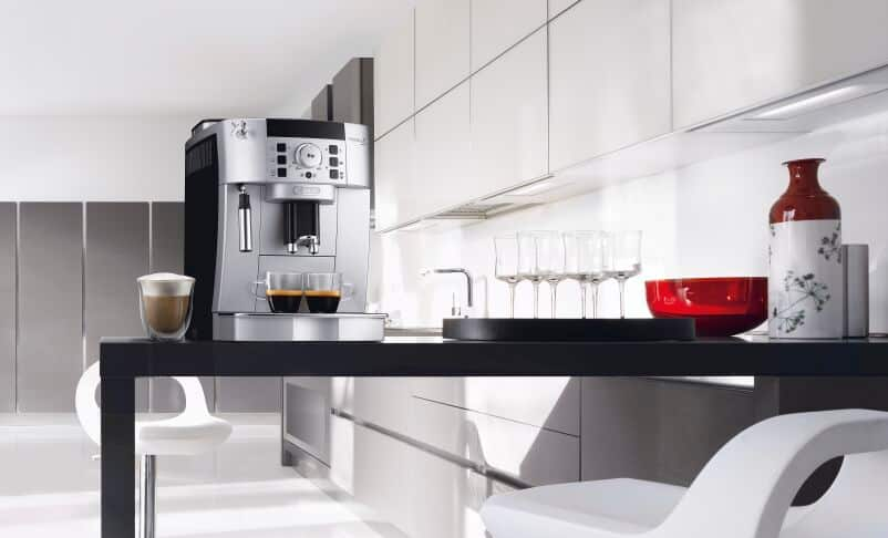 https://dam.delonghi.com/802x486/assets/148646