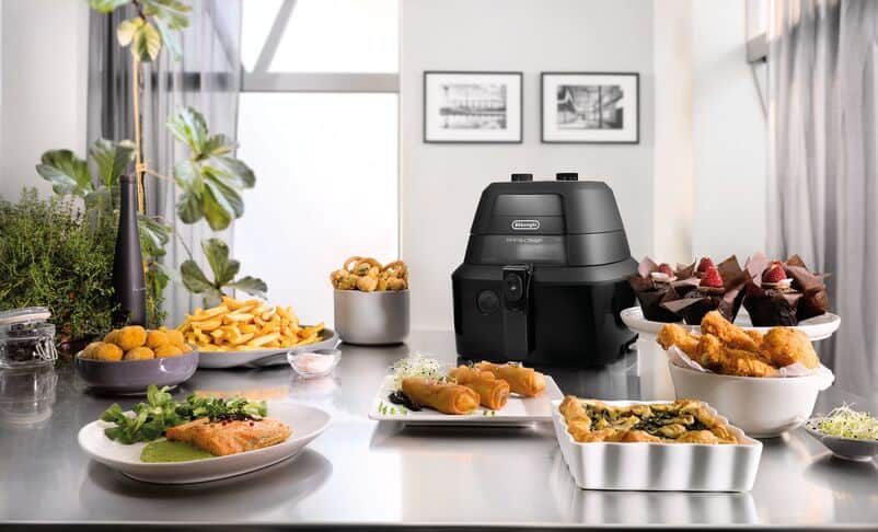 De'Longhi Rapid Crisp 5-Quart Digital Air Fryer in Black - 9951566