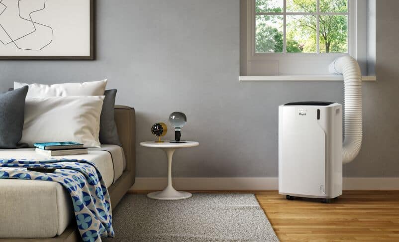 Black & Decker 14000 BTU Portable Air Conditioner (BPP10WTB) vs Delonghi  Portable Air Conditioner (PAC EX370LN): What is the difference?