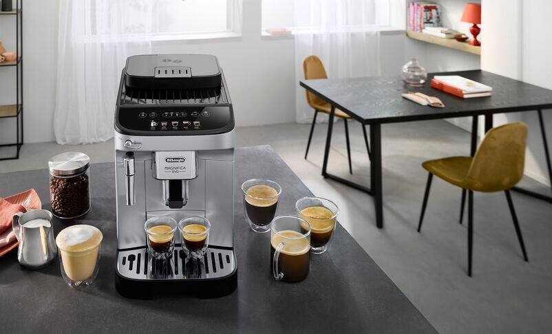 De'Longhi Magnifica Evo ECAM290.31.SB Macchina da caffè auto. compra