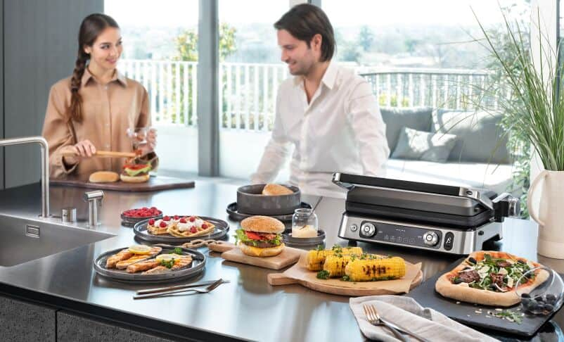 Delonghi MultiGrill 2000W Contact Grill - Silver & Black – The Culinarium