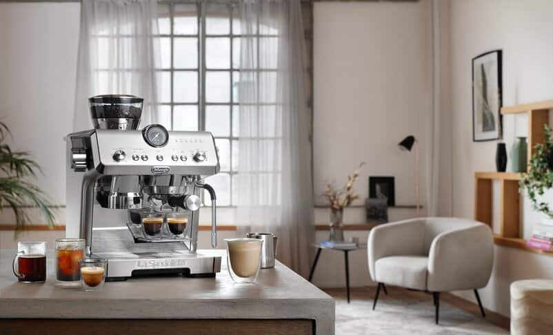 La Specialista Opera manual coffee maker EC9555.M | De'Longhi