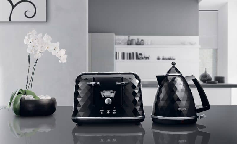 Silver and black outlet kettle