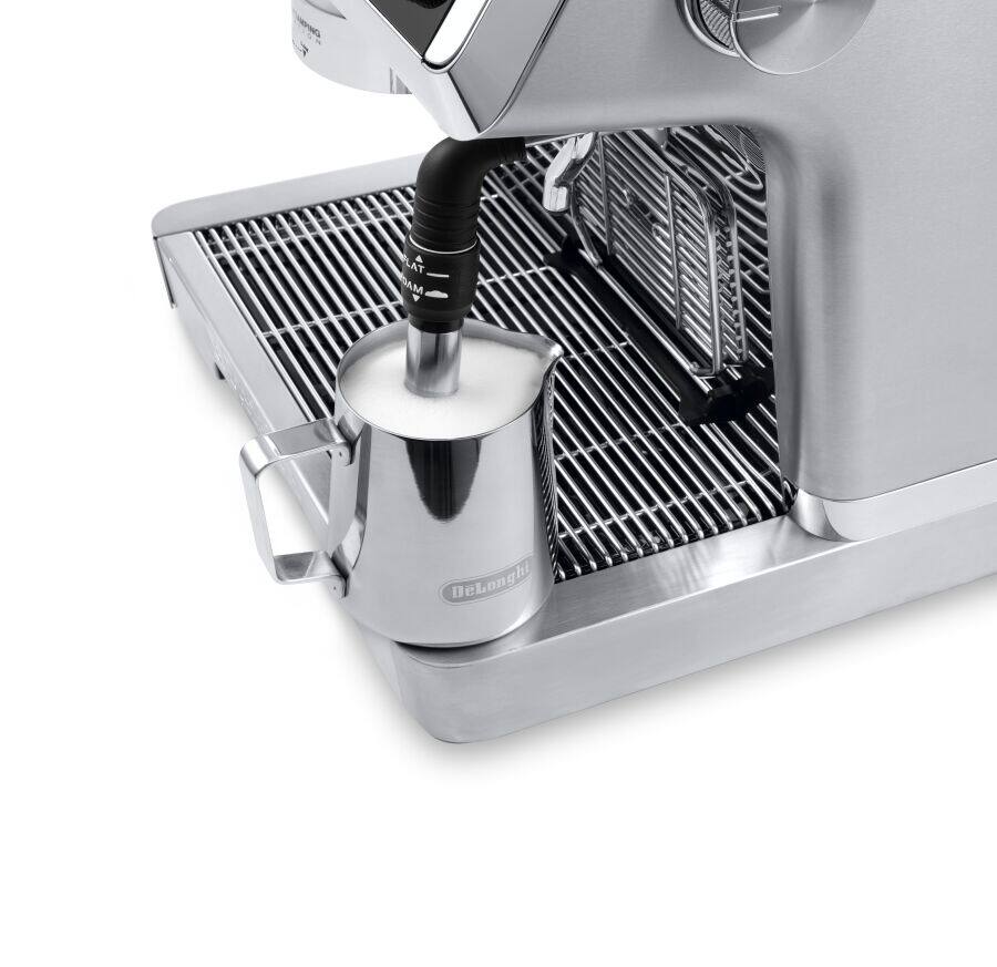 La Specialista Espresso Machine EC9335M De Longhi CA