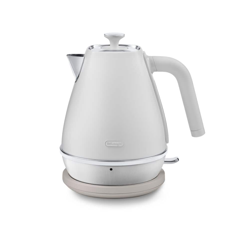 DeLonghi Distinta collection Electric kettle KBI1200J (Style Copper)