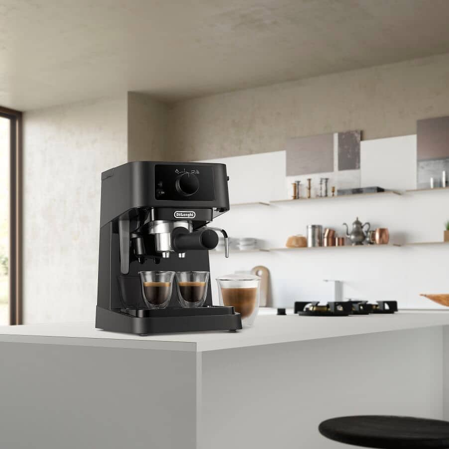 EC230.BK Stilosa Manual espresso machine Lifestyle