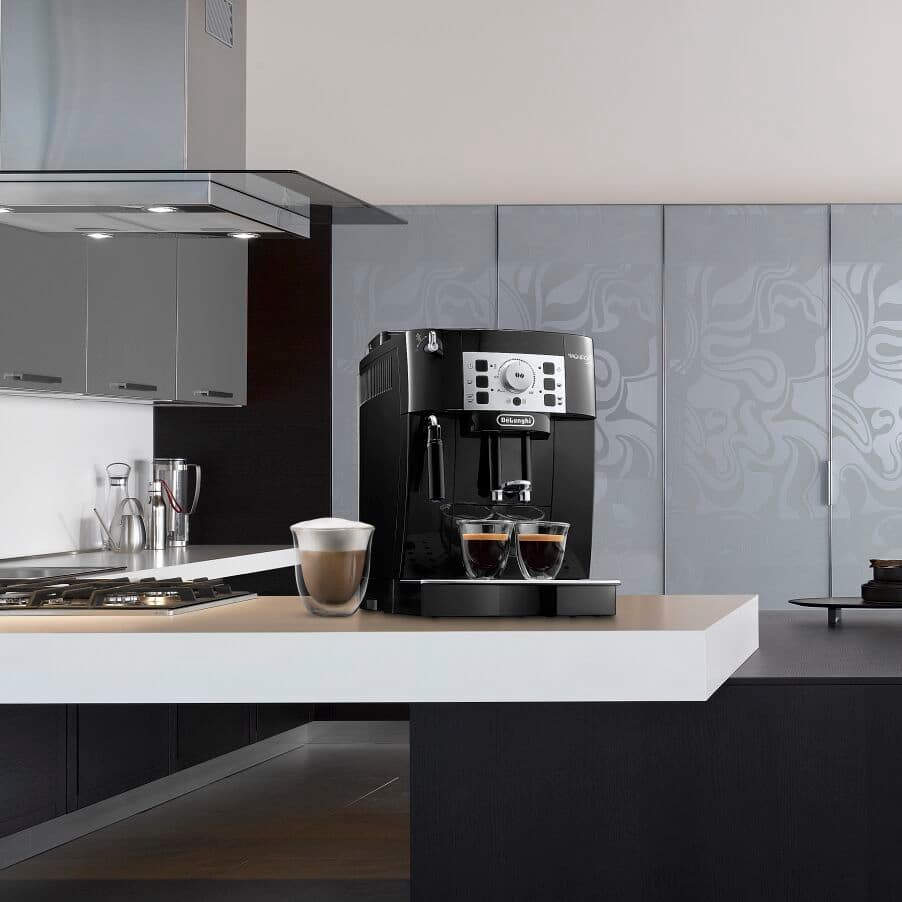 Magnifica S ECAM22.110.B Automatic coffee machine Lifestyle