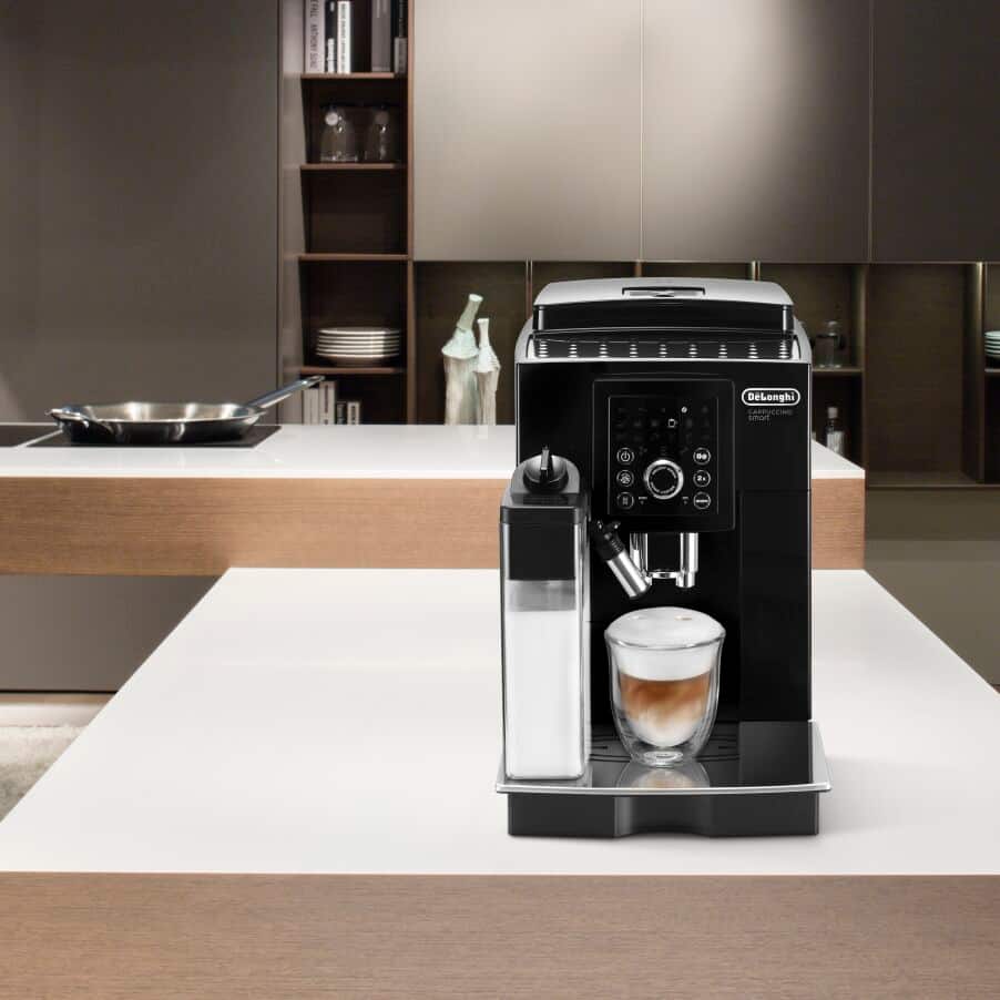 Generalüberholte Kaffeevollautomaten, Generalüberholter Kaffeevollautomat ECAM23.266.B EX:4-second der 23er-Serie, XB10132215392, Schwarz