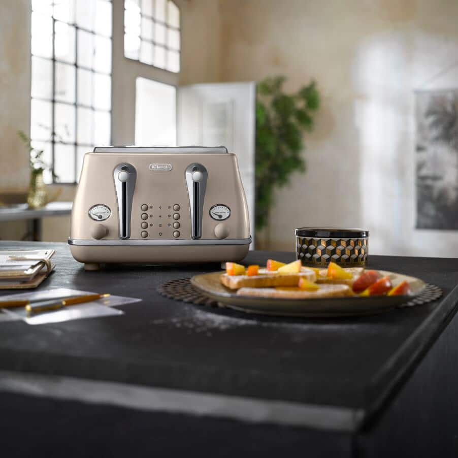 CTOT4003.BG Icona Metallics Toaster De Longhi UK