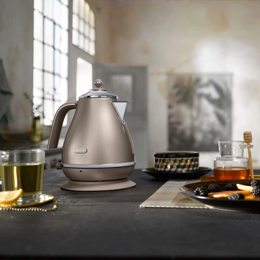 Delonghi shop beige kettle