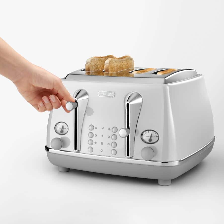 Icona Capitals 4 Slice Toaster White De Longhi NZ