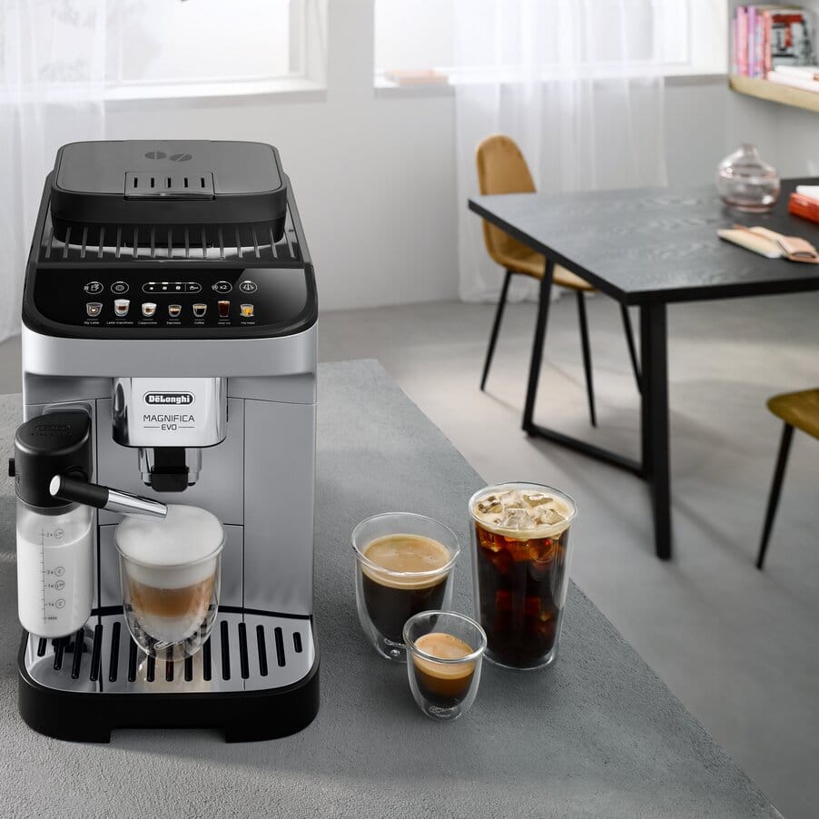 Magnifica Evo Espresso Machine with Frother | De'Longhi