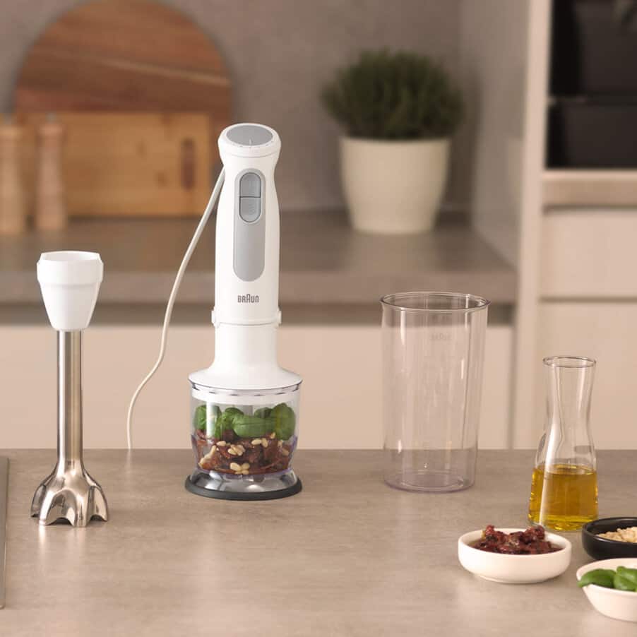 undefined, undefined, undefined, Ensiluokkainen valkoinen