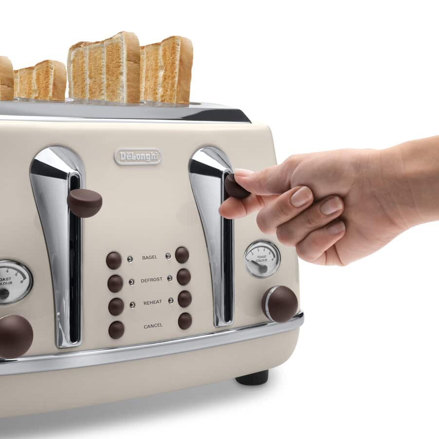 https://dam.delonghi.com/902x902/assets/70652